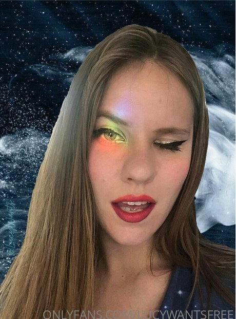 lucywantsfree pornstar adult pics