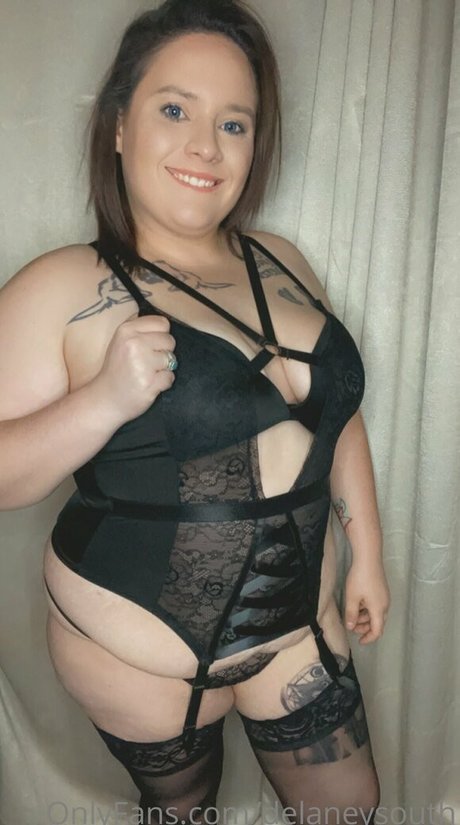 delaneysouth naked model archive