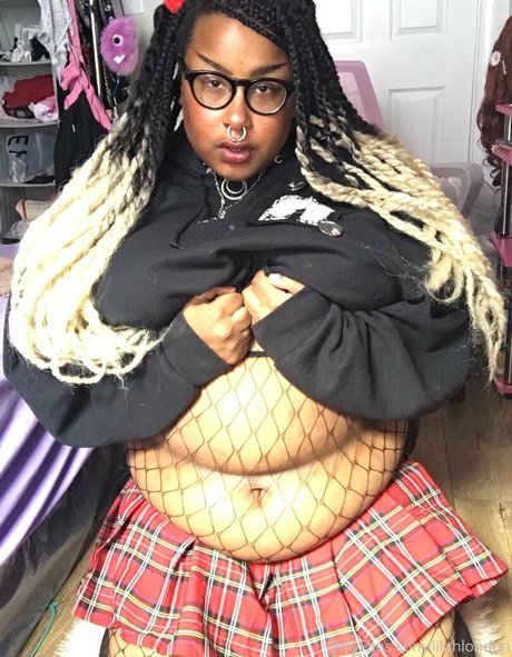 lilithlondon adult model photo