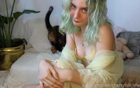 cherrylolli sfw best star pics