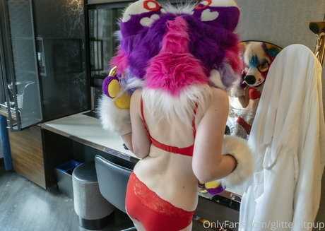 glittertitpup perfect model photo