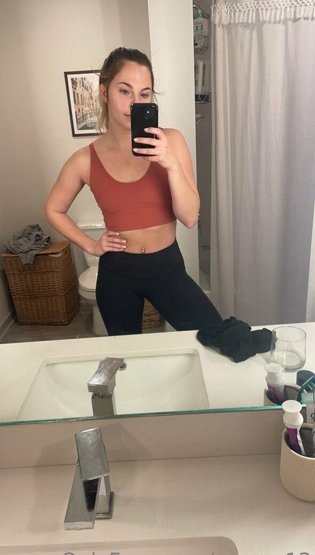 agumz13 beautiful actress pic