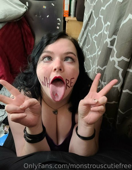 monstrouscutiefree best model pic