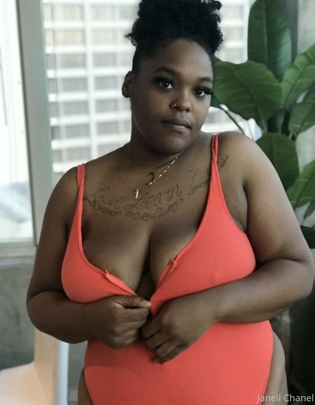 jchanel12 star porn photo