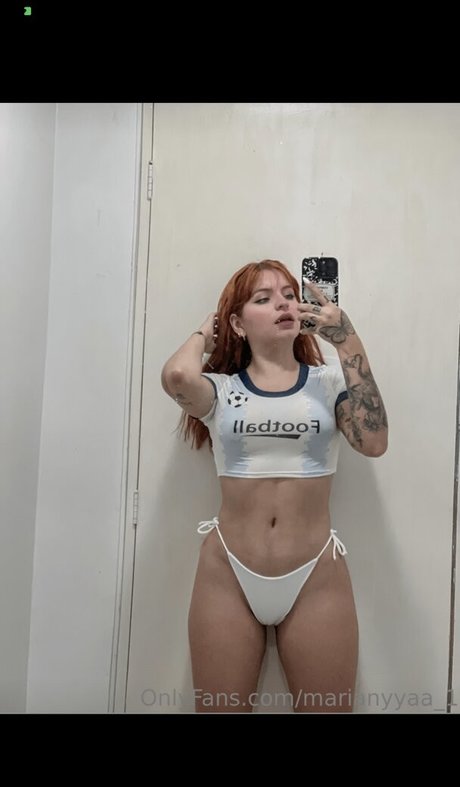 marianyyaa 1 naked star img