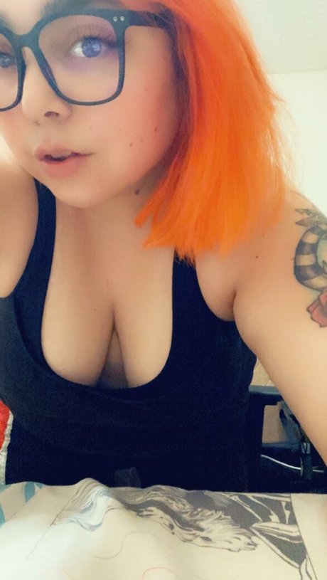 Brave Raisin 4207 adult model photos