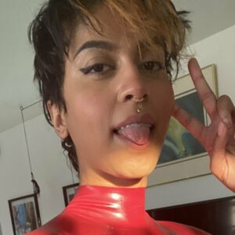 Ravyn Alexa star nice pics