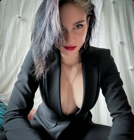 Flickerspark model best photo