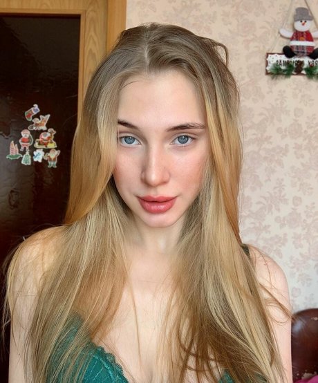 Girl Valerie model sex pictures