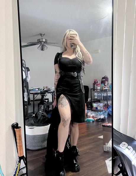 Liquid Pyro sexy actress archive