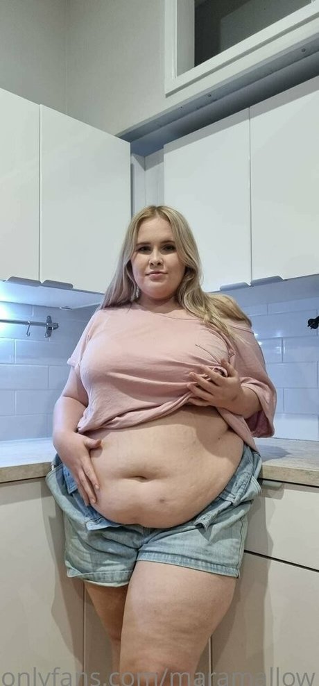 maramallow sexy model pic