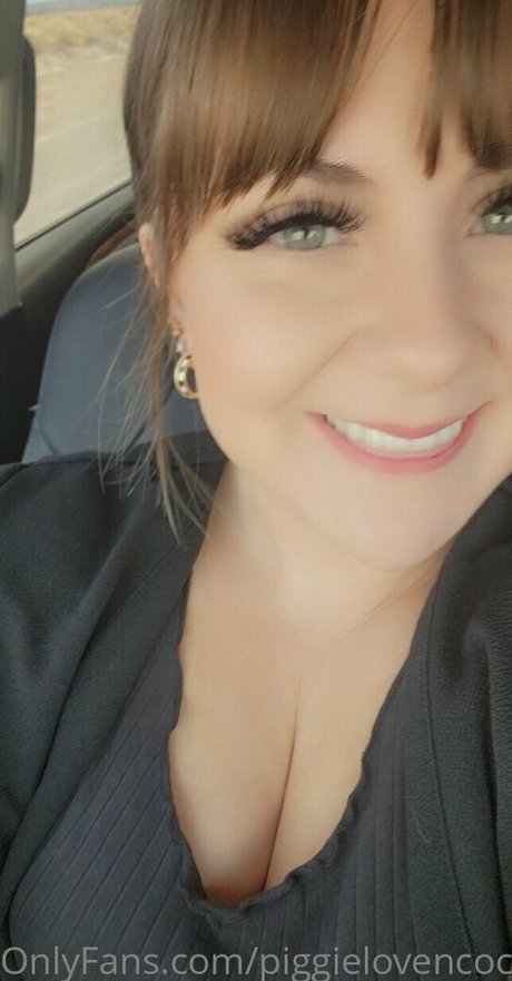 piggielovencock sex model gallery