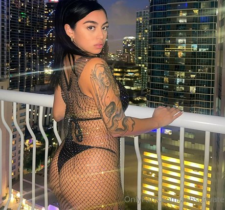 ashsprivate top actress image