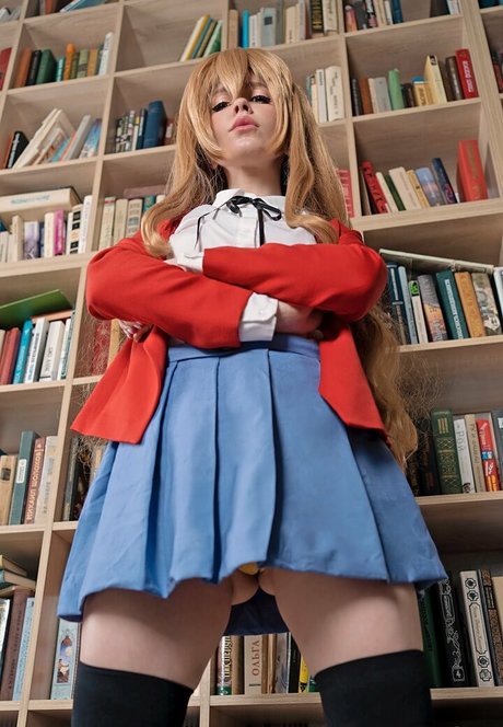 caterpillarcosfree perfect model pics