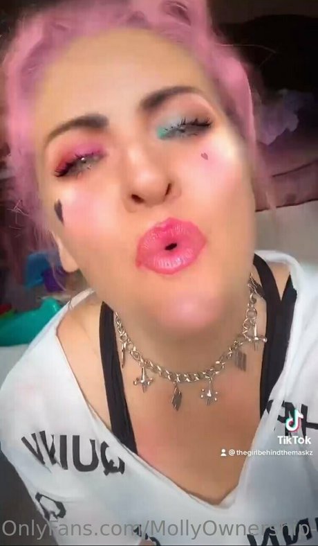 mollyperkoset star high quality pics