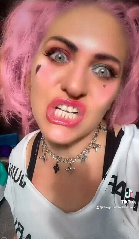 mollyperkoset pornstar hd image