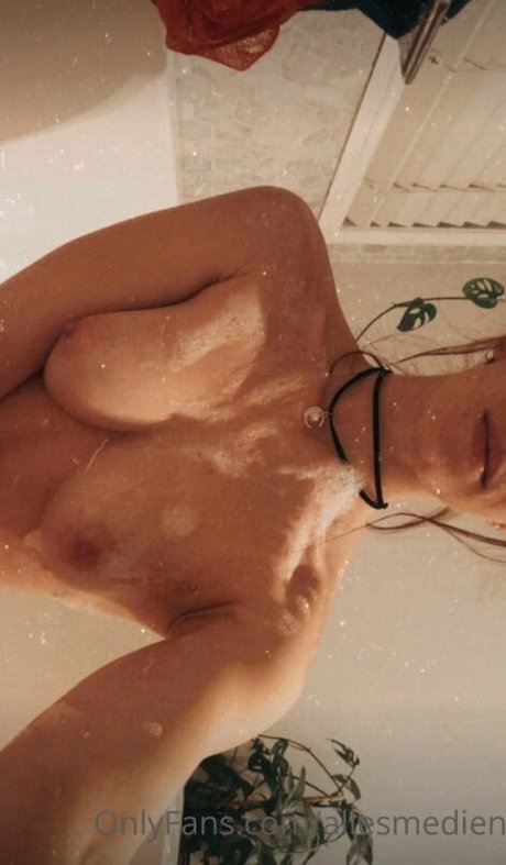 Allesmedien model perfect photo