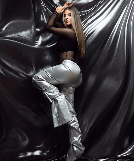 Rosalie Verte free pornstar pictures