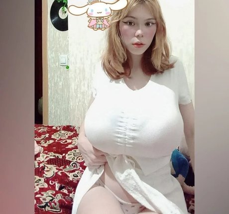 Kitty Keettt star perfect pic