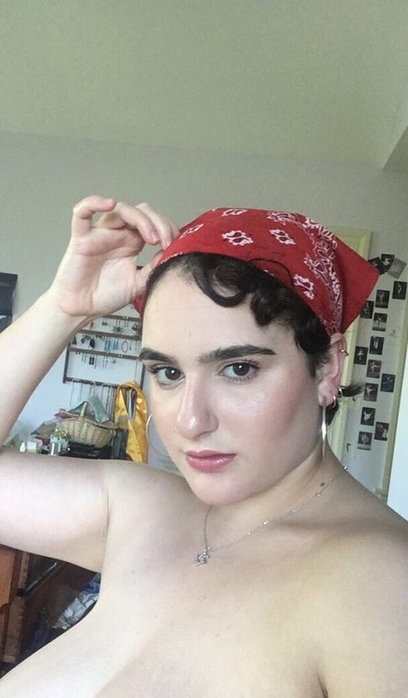 Alida Roos star porn photo