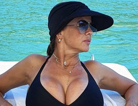 Omnimundi beautiful model galleries