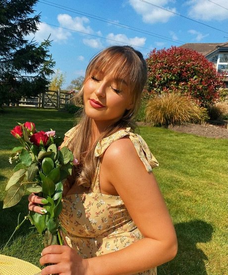 Helayna Birkett model sex pics