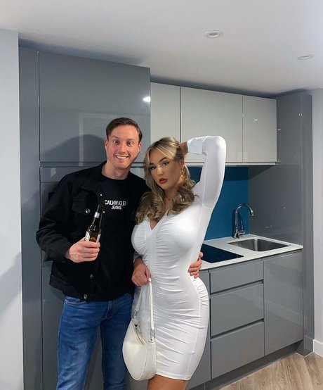 Helayna Birkett pornstar picture