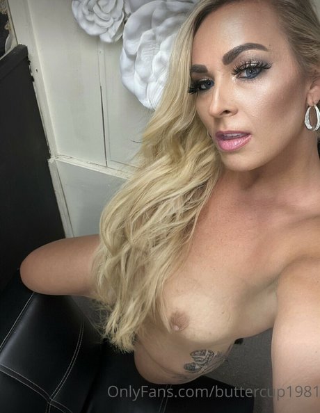 love misssarah unlocked adult model galleries