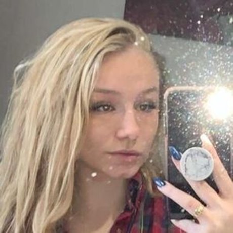 Hannah Woods pornstar sex archive