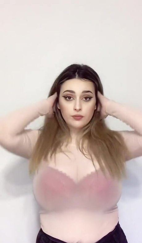 Sarah White model porn img