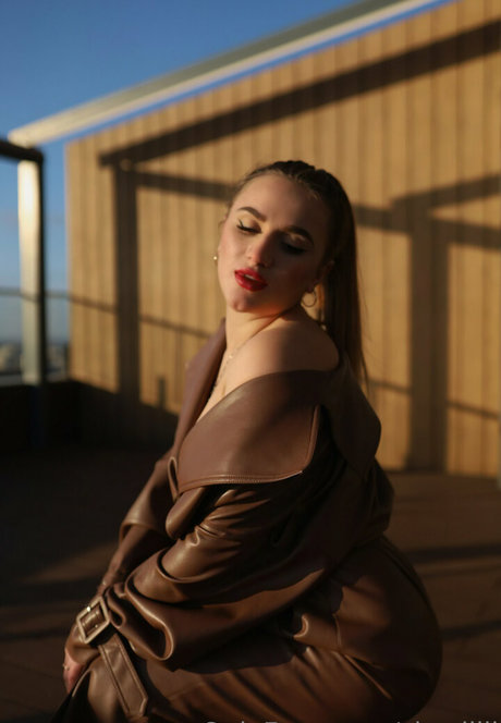 shy lilli nude actress archive