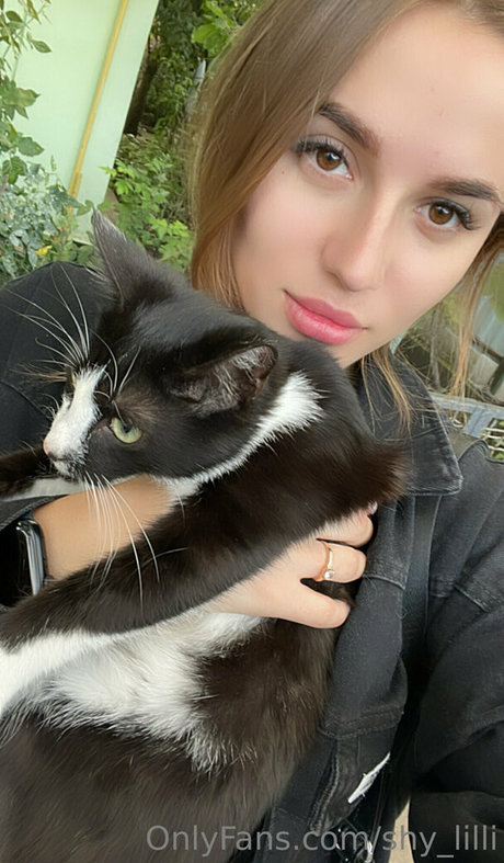shy lilli pornstar free photos