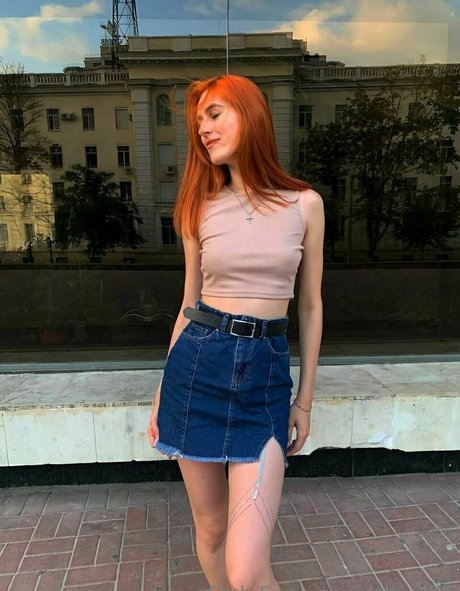 shy lilli model beautiful picture