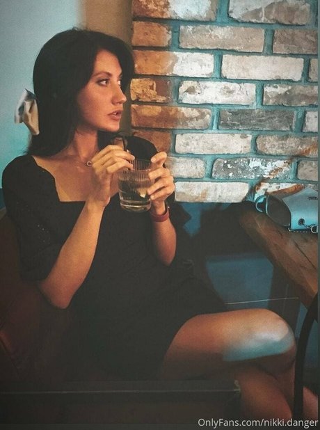 Nikki Danger high quality model photo