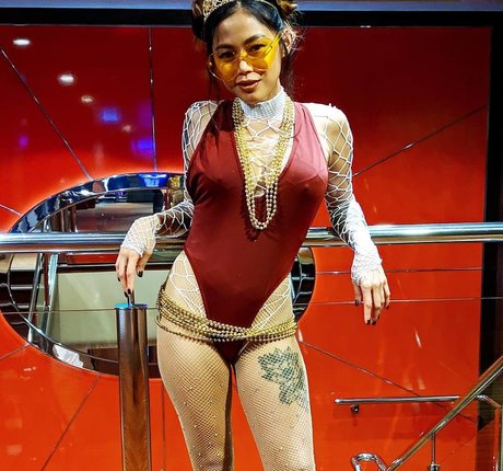 MissesMae top star img