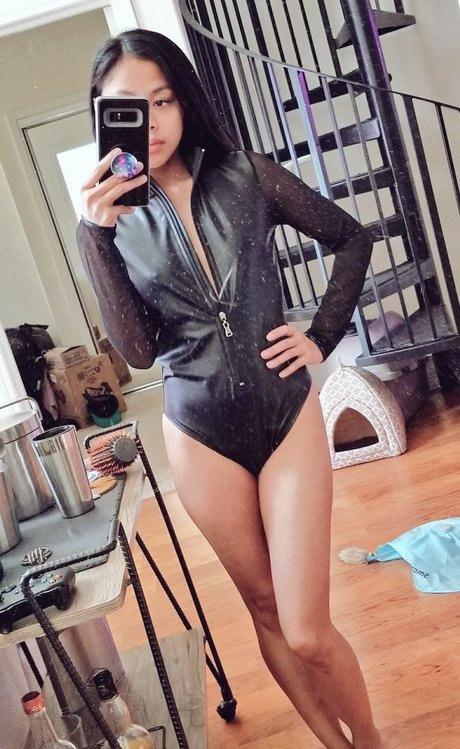 MissesMae porn model photo