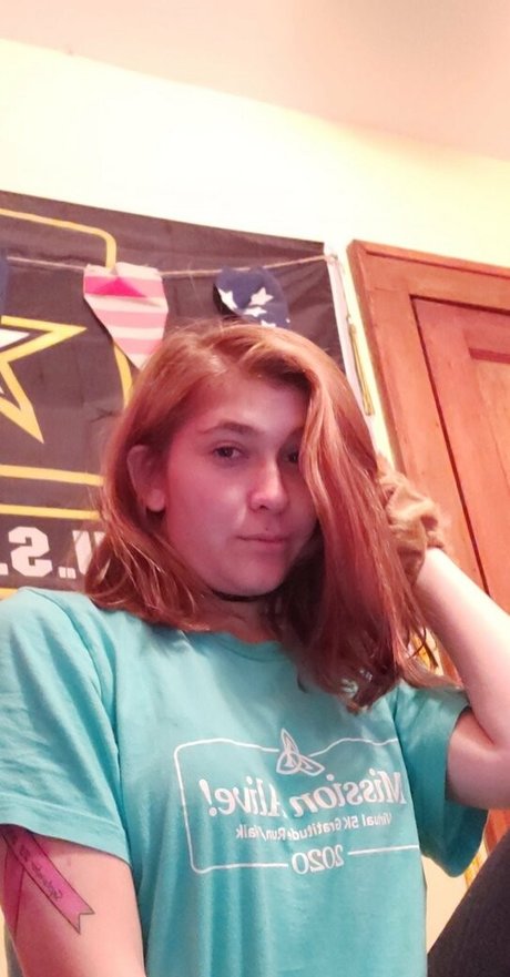 ssapphire equanox21 pretty actress pic