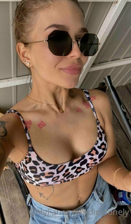 dinalonely star nice photos