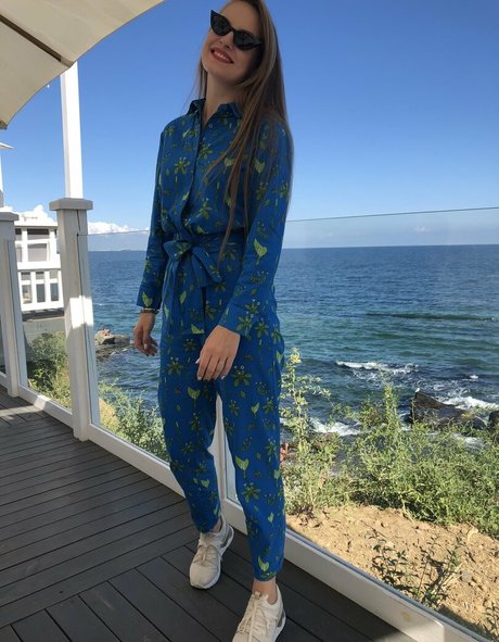 crazylayla pretty actress pic