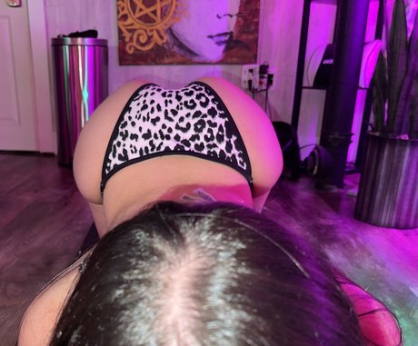 Sharkqueenxx pornstar erotic photo