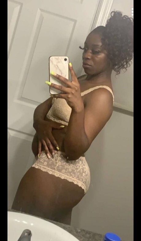 antoniopearl perfect actress image