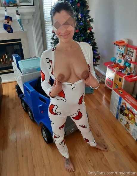 Tiny And Tan erotic star image