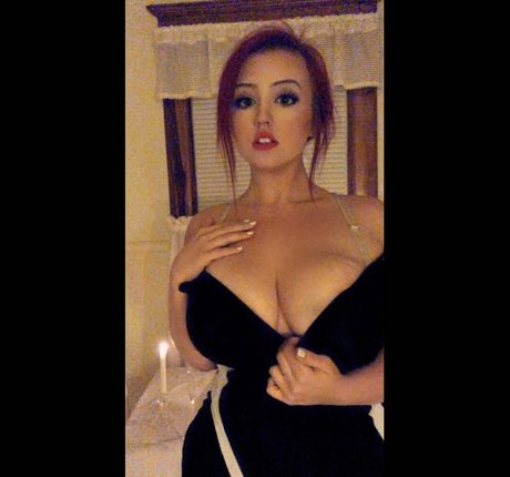 Alexis Marie model perfect image