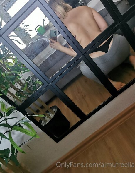 aimufreelia pornstar erotic archive