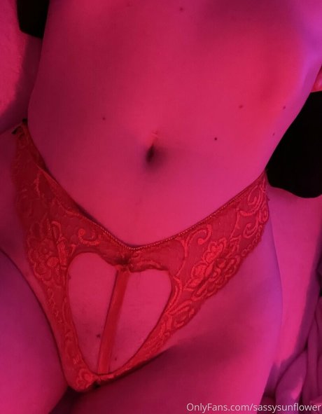 sassysunflower star exclusive photo