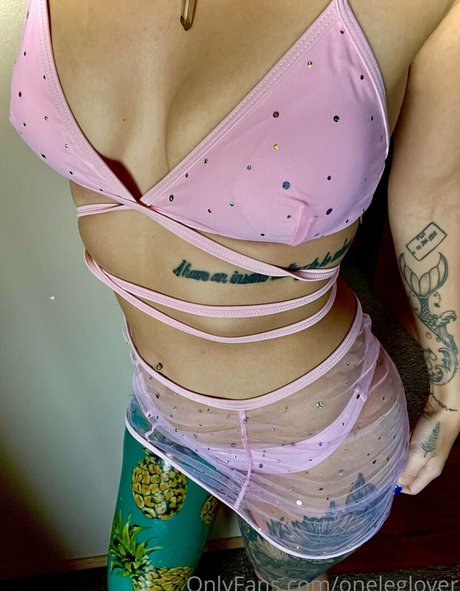 oneleglover nudes actress picture