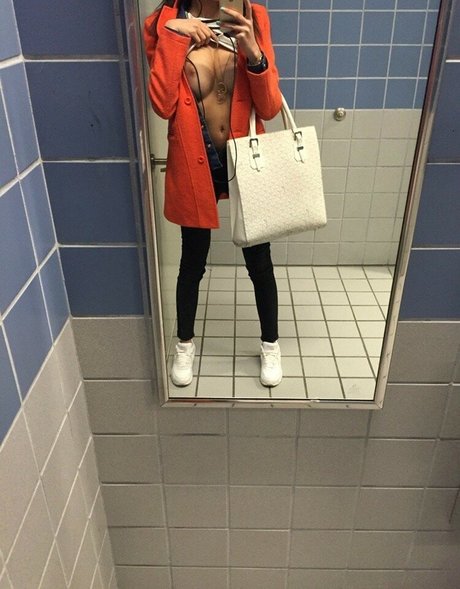 frenchkissthepvssy pretty star pic