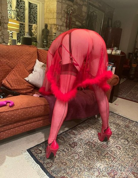 Charlie Cat free pornstar pictures