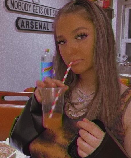 Emizzillo model top image