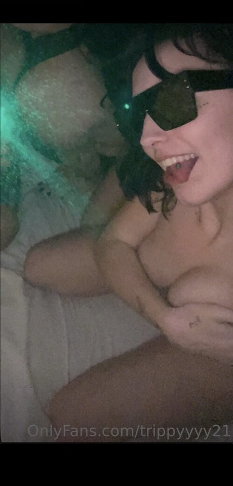 trippyyyy21 porn star images